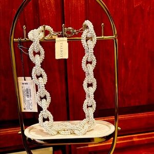 Chic White Beaded Necklace